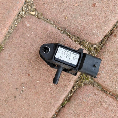 Czujnik MAP sensor Vivaro Trafic 0281002593