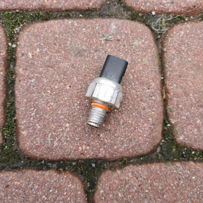 Czujnik moduł 2.0t 250km Opel Insignia 12661808