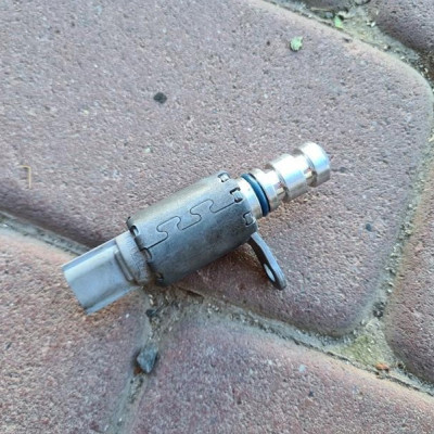 Czujnik oleju 1.5d Renault Captur II 152417113R