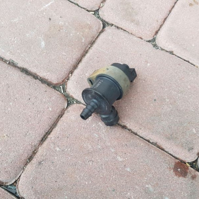 Czujnik paliwa A16XER Opel Insignia 13110331