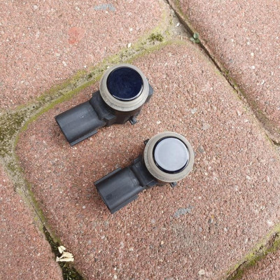 Czujnik PDC Opel Zafira C LIFT skrajny 39057104