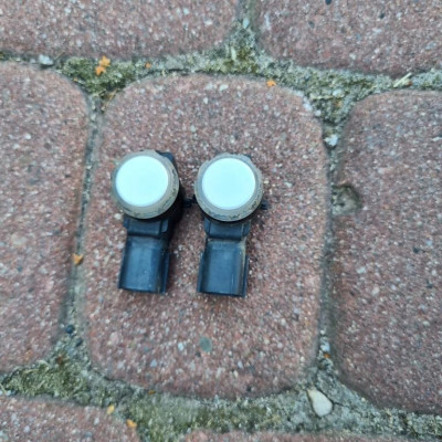 Czujnik PDC skrajny Opel Insignia B 23105836