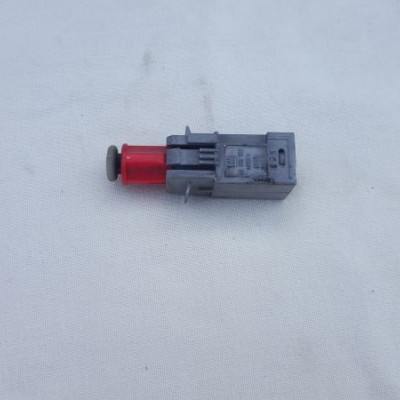 CZUJNIK PEDAŁU SPRZĘGŁA ASTRA II ZAFIRA I 09185907