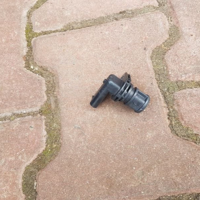 Czujnik połozenia Opel Insignia B20DTH 55578308