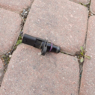 Czujnik połozenia wału VW Jetta 5C6 04L907601