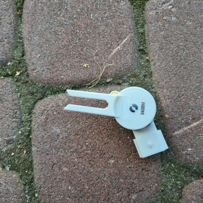 Czujnik sprzęgła hamulca Opel Astra K 13597423