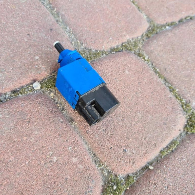 Czujnik sprzęgła Renault Captur 253256730R