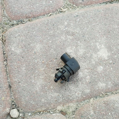 Czujnik temperatura zewnętrznej Opel Astra K 5 V 13583411