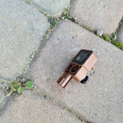 Czujnik uderzeniowy LIFT Opel Insignia 13583353