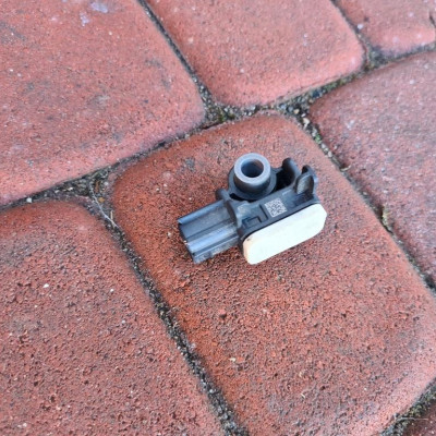 Czujnik uderzeniowy Opel Combo D 50509588