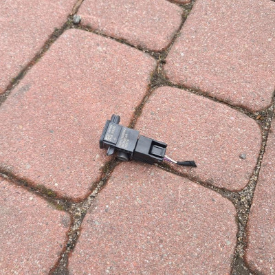 Czujnik uderzeniowy Renault Captur II 2 976780