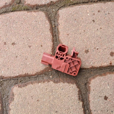 Czujnik uderzeniowy Renault Clio IV 988320120R