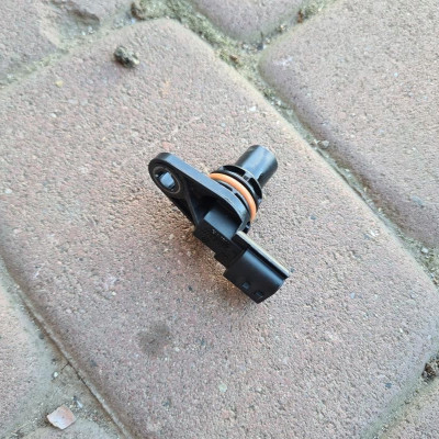 Czujnik wałka 1.5d Renault Captur II 237318108R