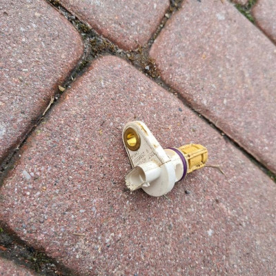 Czujnik wału położenia 1.4T Opel Zafira C 25195551