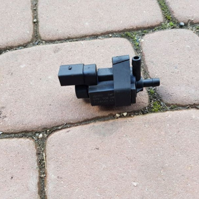 CZUJNIK ZAWÓR CIŚNIENIA AUDI VW SKODA 037906283C