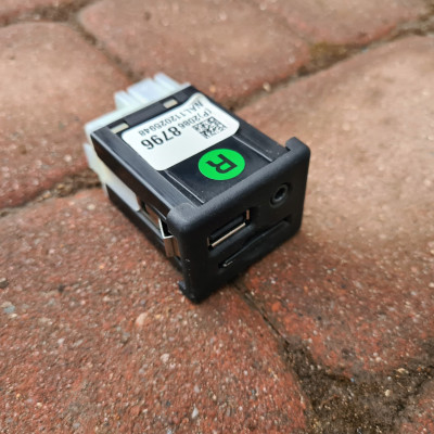 Czytnik kart SD USB AUX Opel Insignia 20868796