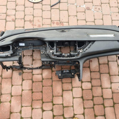 Deska konsola kokpit wystrzelona Opel Insignia B