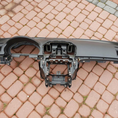 Deska konsola poduszki napinacze Opel Insignia 13r