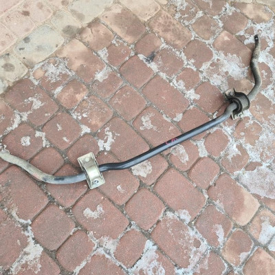 Drążek stabilizatora przód Opel Combo D