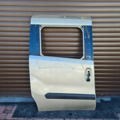 Drzwi prawy bok FIAT DOBLO II 2 Opel Combo