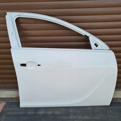 Drzwi przód przednie Opel Insignia białe Z40r 40r