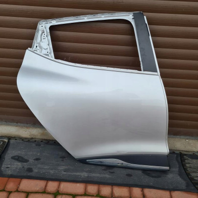 Drzwi tyl tyne prawe gołe Renault Clio IV TED69
