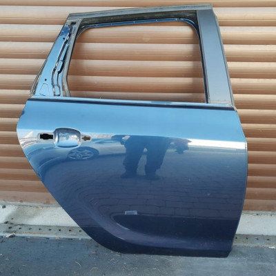 Drzwi tył tylne gołe Opel Astra J IV Z22A igła