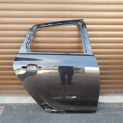 Drzwi tył tylne HB Opel Astra J IV Z22c