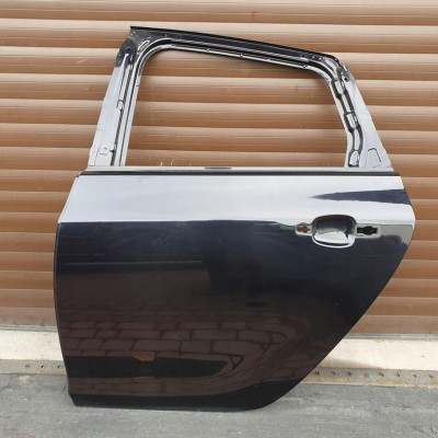 Drzwi tył tylne HB Opel Astra J IV Z22c igła