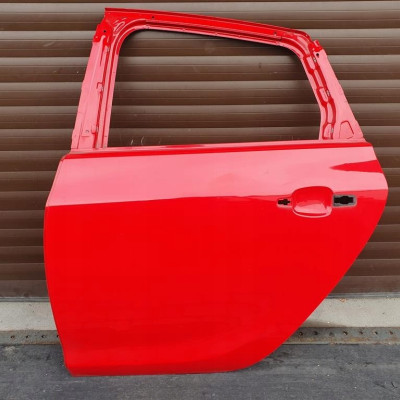 Drzwi tył tylne HB Opel Astra J IV Z50b igła