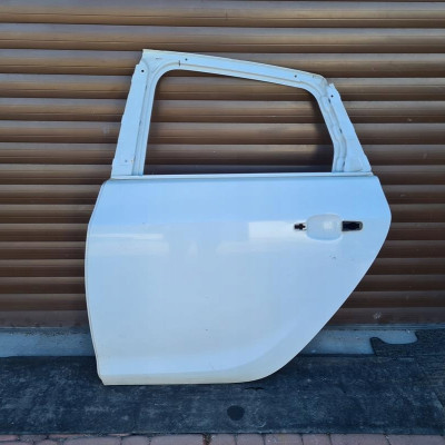 Drzwi tył tylne hb Z40r 40r Opel Astra J IV