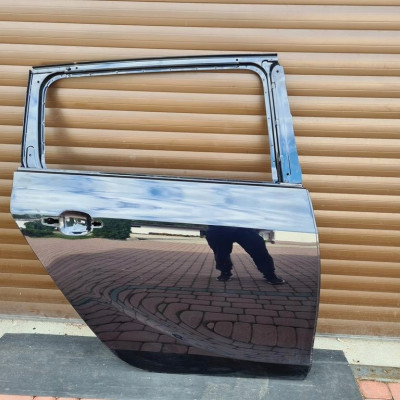 Drzwi tył tylne IGŁA Opel Zafira C Z22x