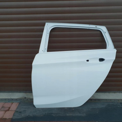 Drzwi tył tylne kombi lewe Opel Astra K Z40R IGŁA