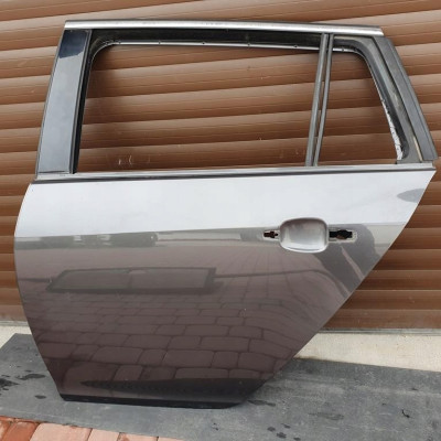 Drzwi tył tylne kombi Opel Insignia igły Z177