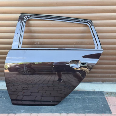 Drzwi tył tylne kombi Opel Insignia igły Z41c