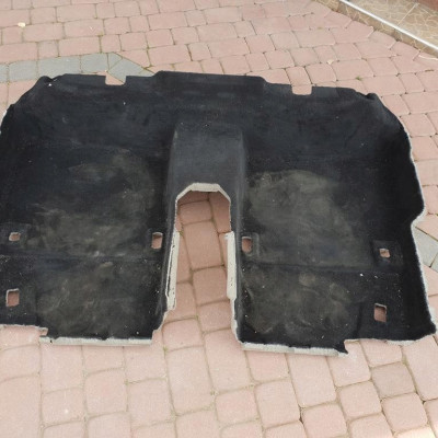 Dywan wykładzina tył tylna Insignia B 2017r