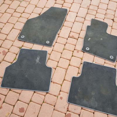 Dywaniki wycieraczki Audi Q3 Anglik 2017r