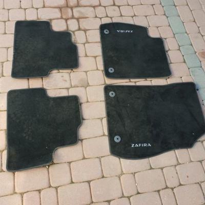 Dywaniki wykładzina ORYGINALNE Opel Zafira C