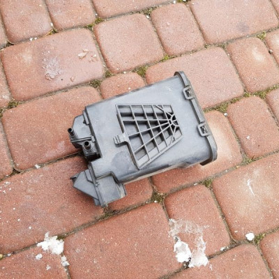 Filtr węglowy Opel Insignia 13337755