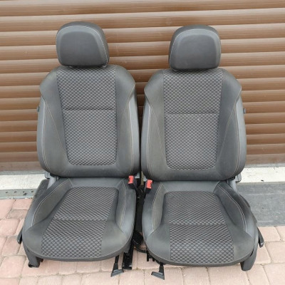 Fotele kanapa skóra IGŁA 7 osób KPL Opel Zafira C