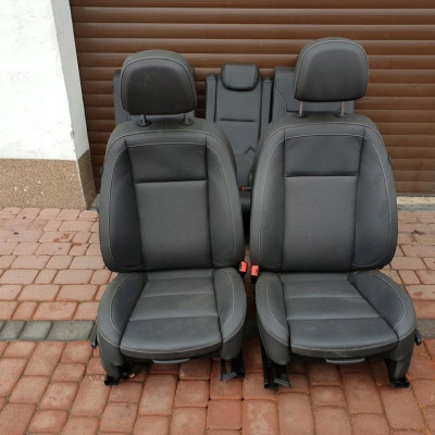Fotele kanapa skóra IGŁA komplet Opel Zafira C