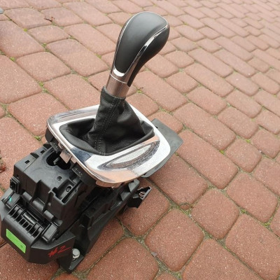 Gałka mieszek automat Opel Insignia 13306867