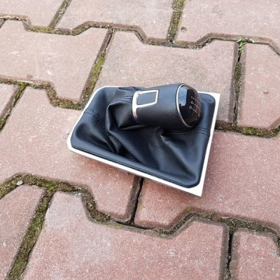 Gałka zmiany biegów anglik Passat B8 3G2711113B
