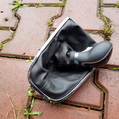 Gałka zmiany biegów igła Opel Astra J I V 55655905