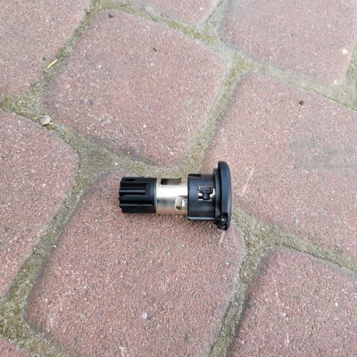 Gniazdo zapalniczki zapalniczka Opel Corsa E