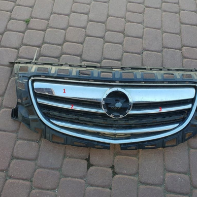Grill atrapa chrom elementy Opel Insignia przed FL