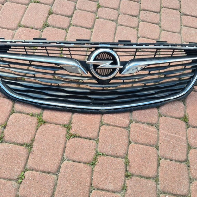 Grill atrapa przód EUROPA Opel Insignia B 39106649
