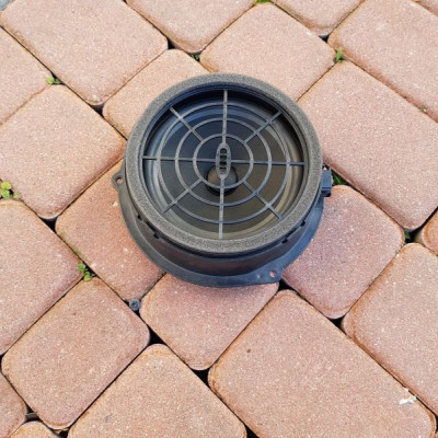 Głośnik drzwi prawy tył Audi Q3 2017r 8R0035411