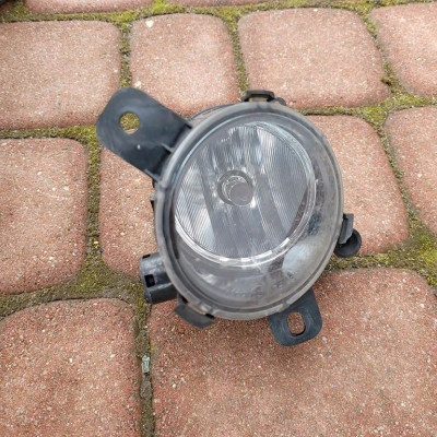Halogen prawy przód lampa Opel Corsa E 13253626