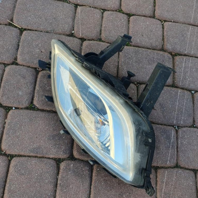 Halogen przedni prawy Opel Astra 4 J IV 13293619